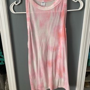 Old navy active tank
